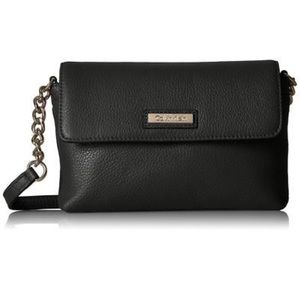 🎉HOST PICK🎉 CALVIN KLEIN CROSSBODY IN RED